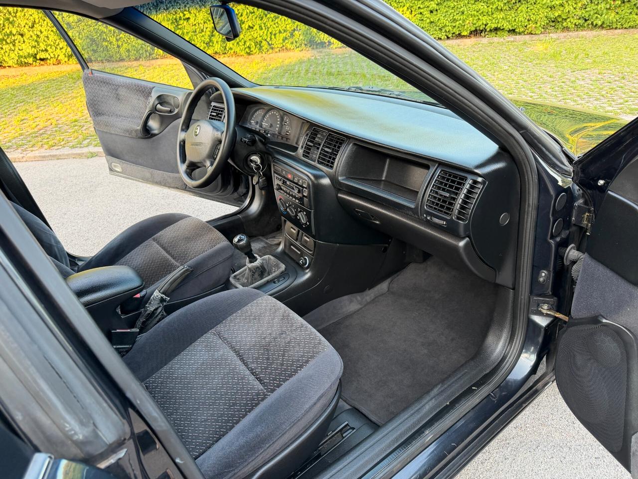 Opel Vectra 1.8i 16V CD Storica CLIMA