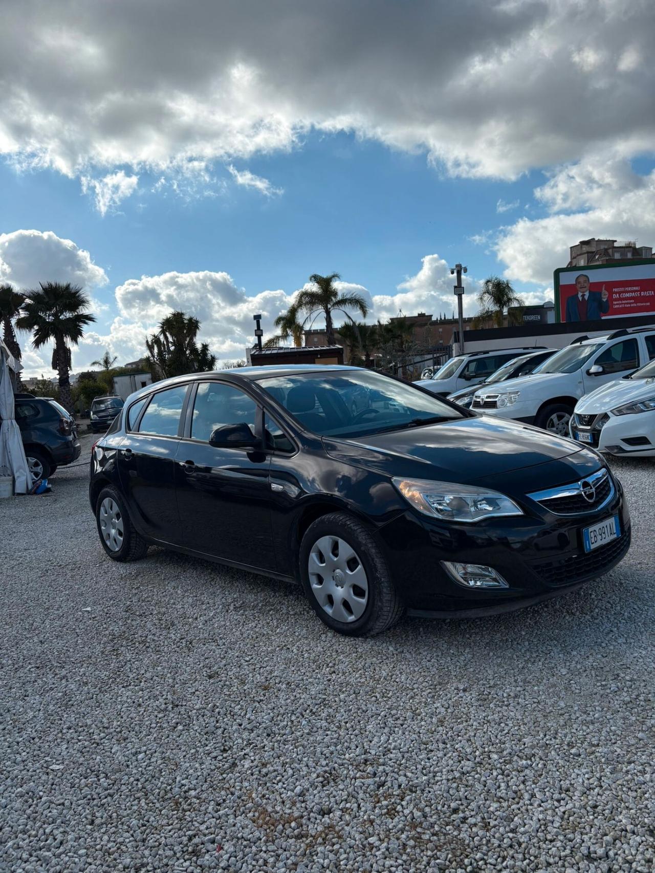 Opel Astra 1.4 100CV 5 porte Cosmo