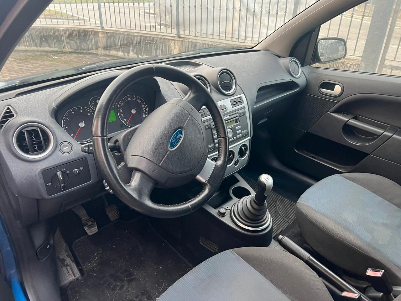 Ford Fiesta 1.2 16V 3p. Ghia