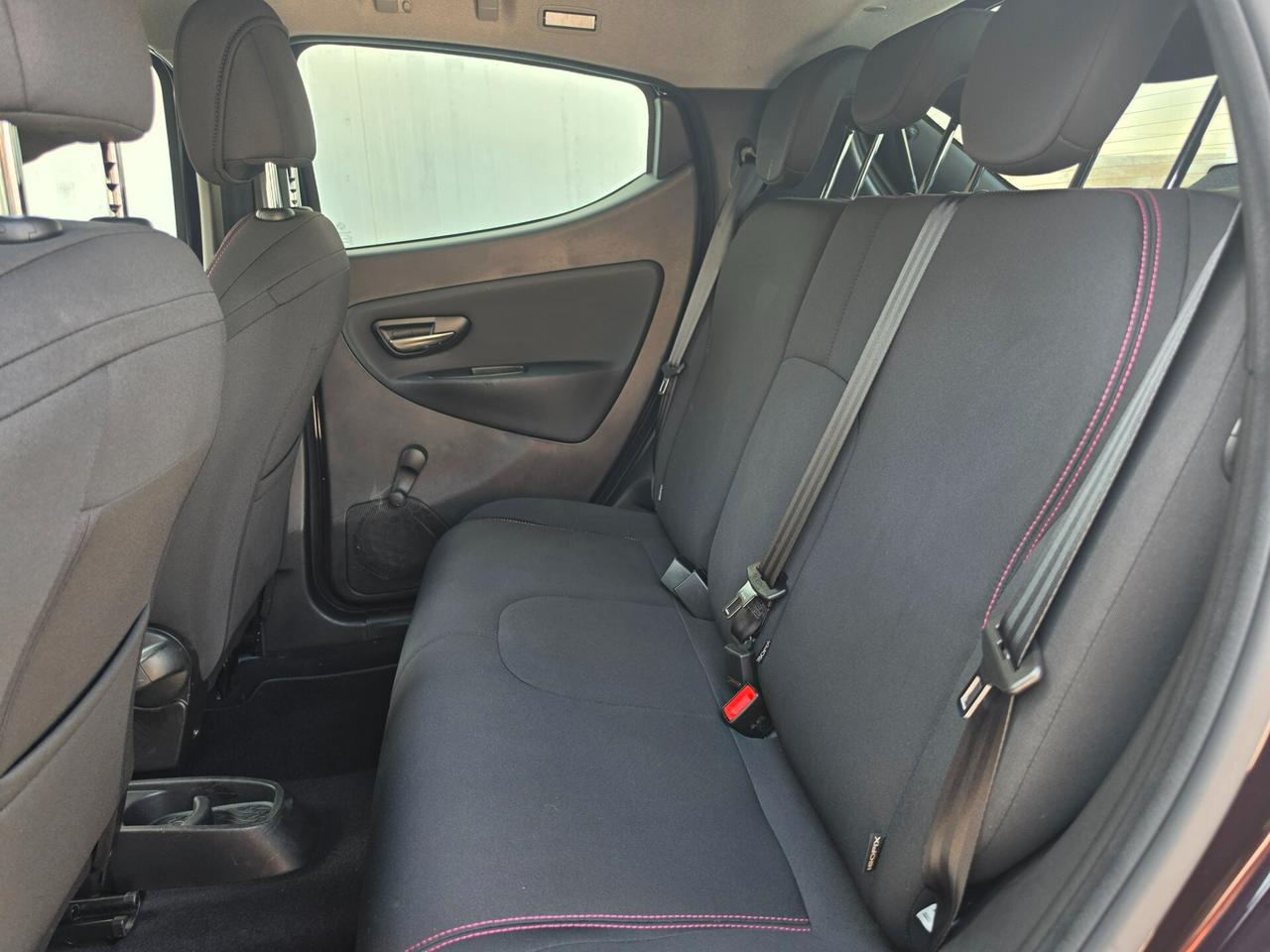 Lancia Ypsilon Paris 1.2 benzina 70cv