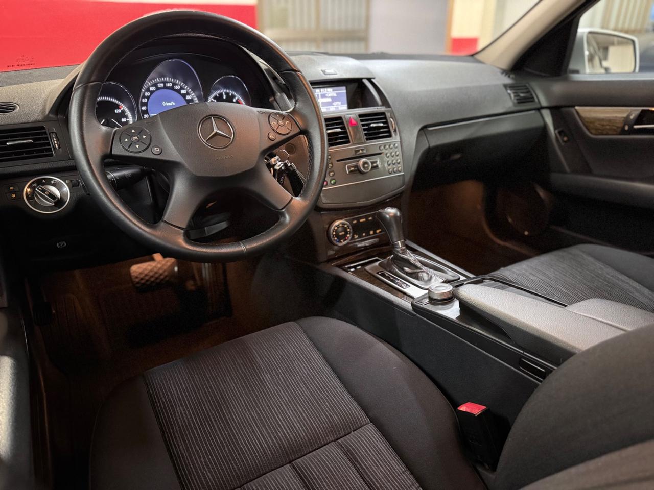 Mercedes-benz C 200 CDI BlueEFFICIENCY Avantgarde