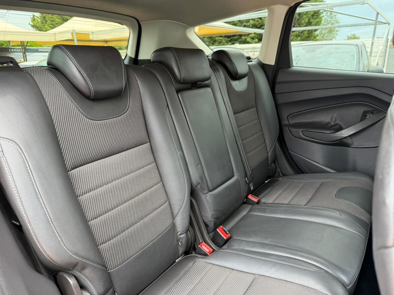 Ford Kuga 2.0 TDCI 150 CV S&S 2WD Titanium