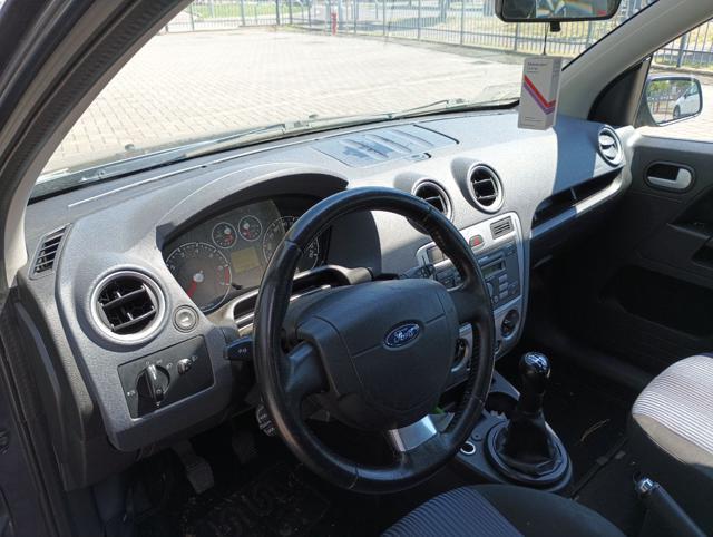 FORD Fusion 1.4 16V 5p. Titanium