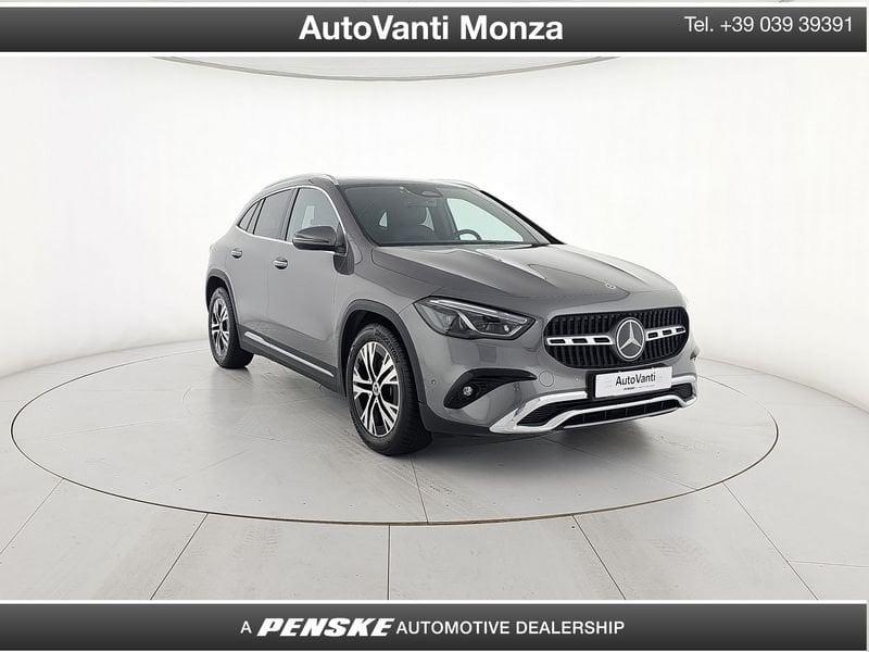 Mercedes-Benz GLA MERCEDES 200 D 4MATIC ADVANCED