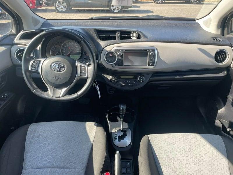 Toyota Yaris Yaris 5p 1.3 Lounge s&s cvt