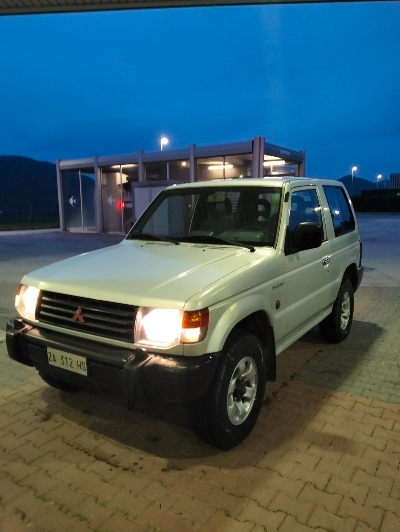 Mitsubishi Pajero Glx