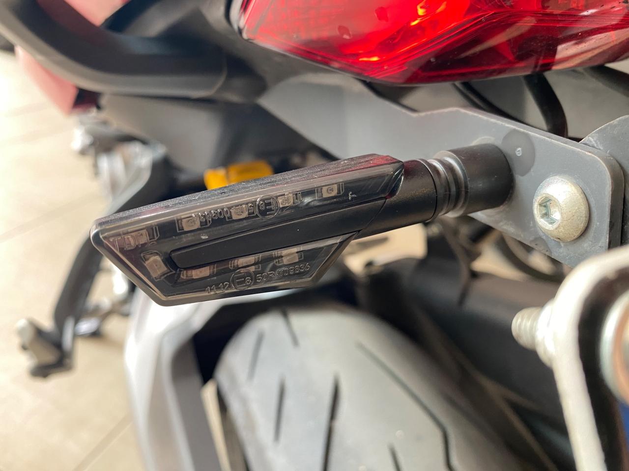 DUCATI MONSTER 821 ABS