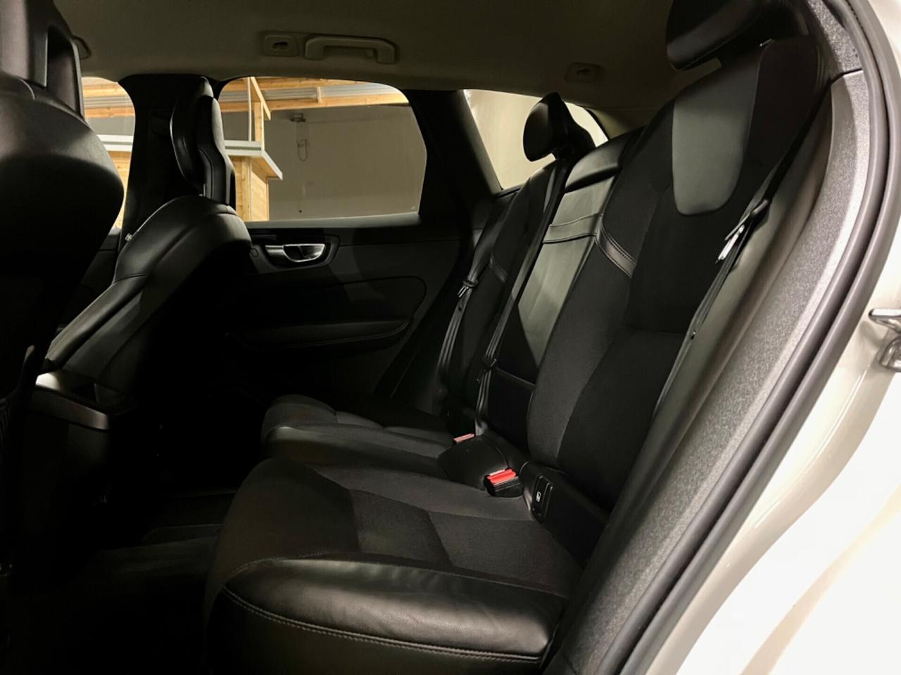 Volvo XC 60 XC60 D4 Geartronic Momentum Gear