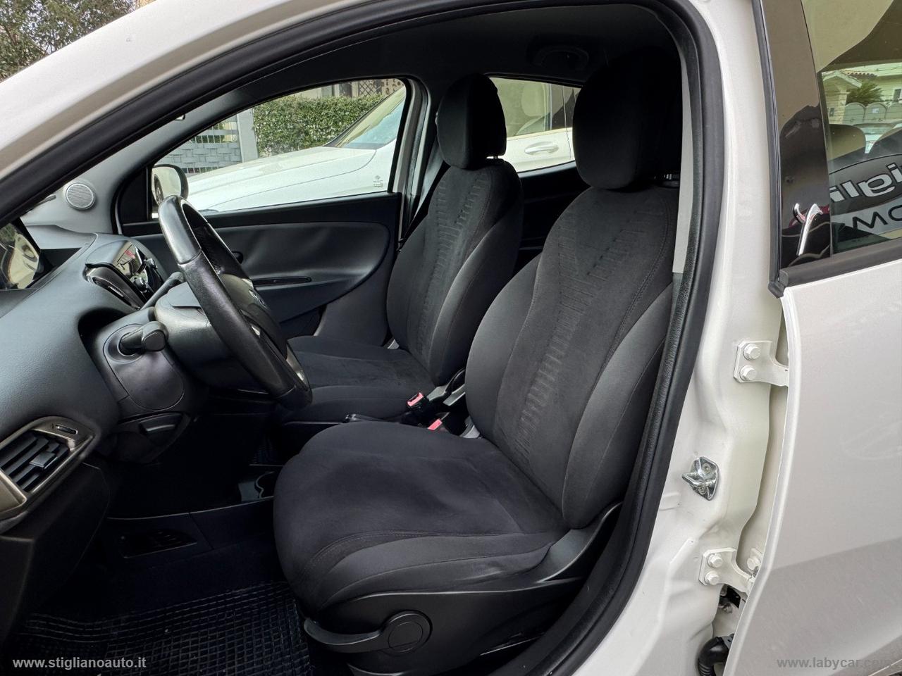 LANCIA Ypsilon 1.2 69 CV 5p.