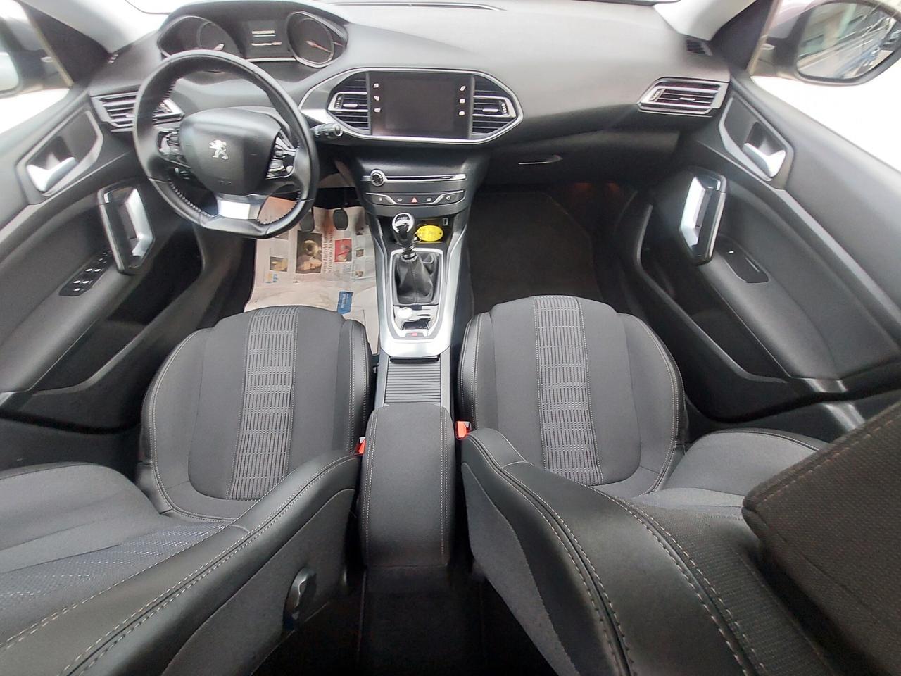 Peugeot 308 BlueHDi 130 S&S Allure