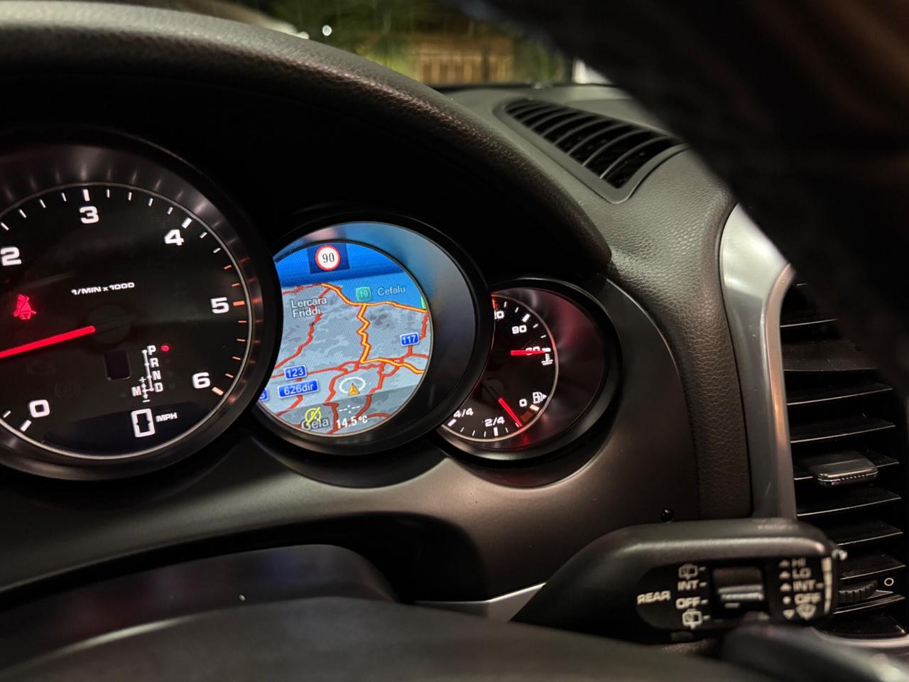 Porsche Cayenne 3.0D245cv PLATINUM ED. DA VETRINA2014