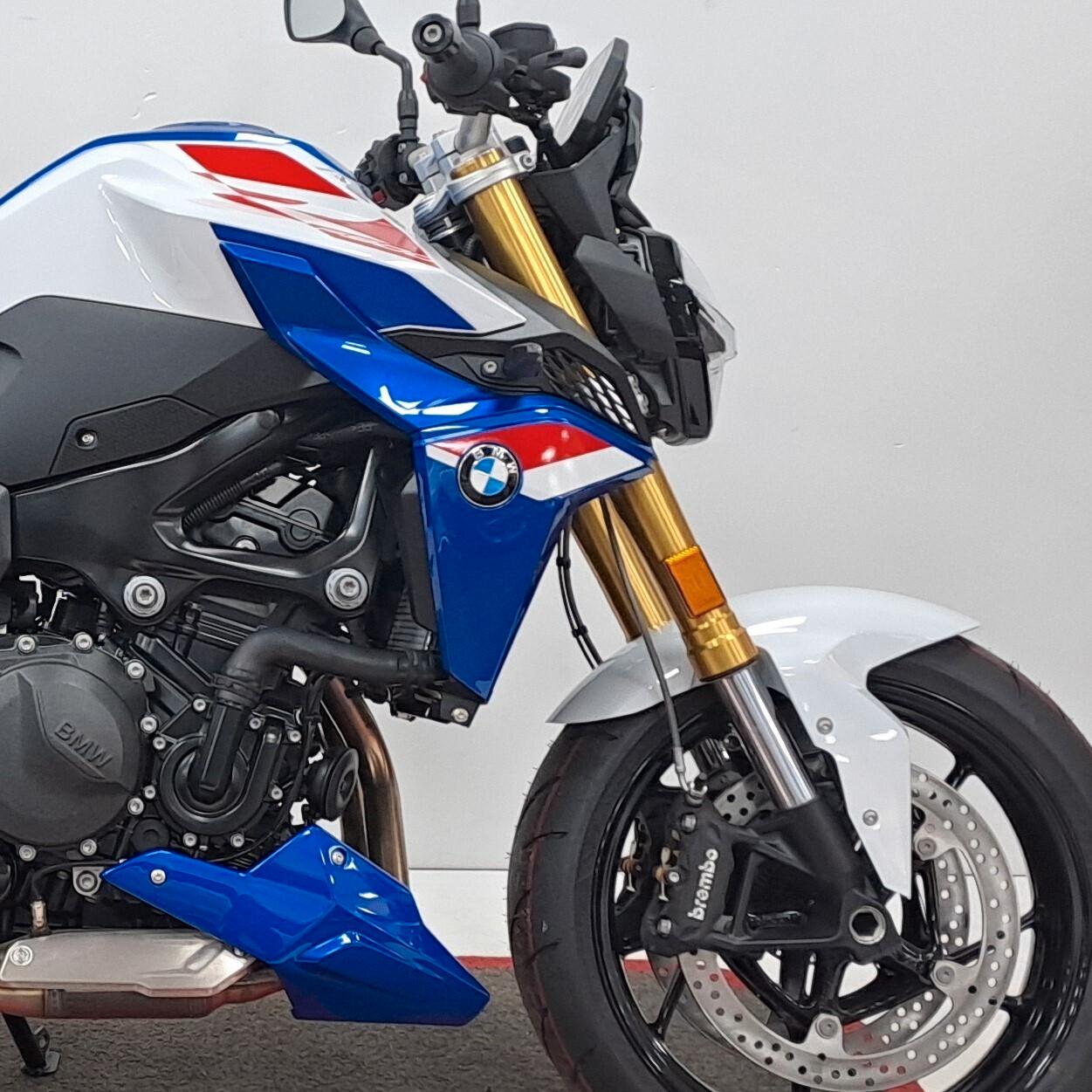 BMW F 900 R *DA 150 euro AL MESE