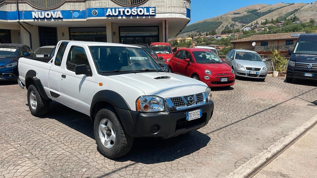 Nissan King Cab 4 posti cassone lungo