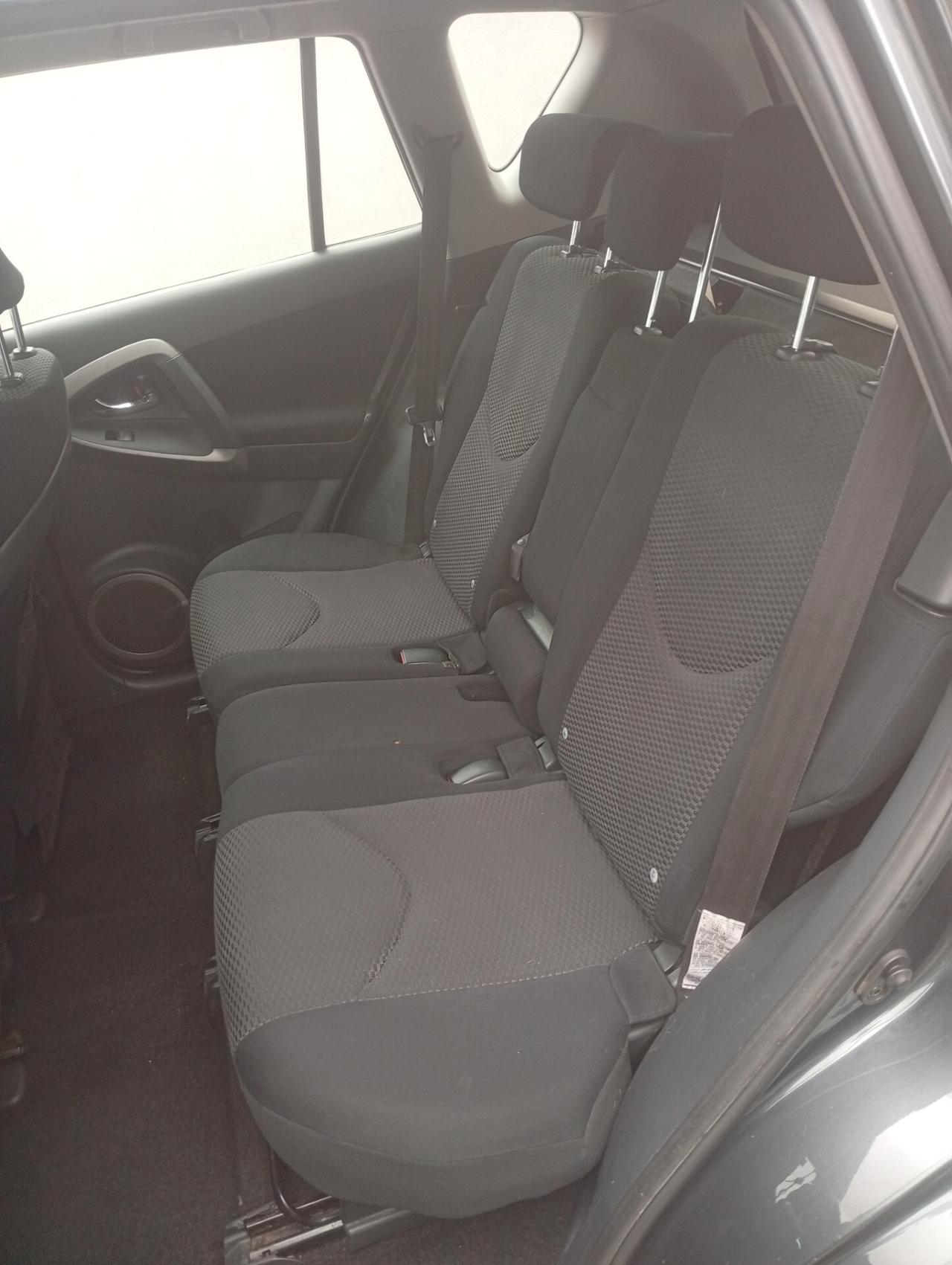 Toyota RAV 4 RAV4 2.2 D-4D 136 CV Luxury