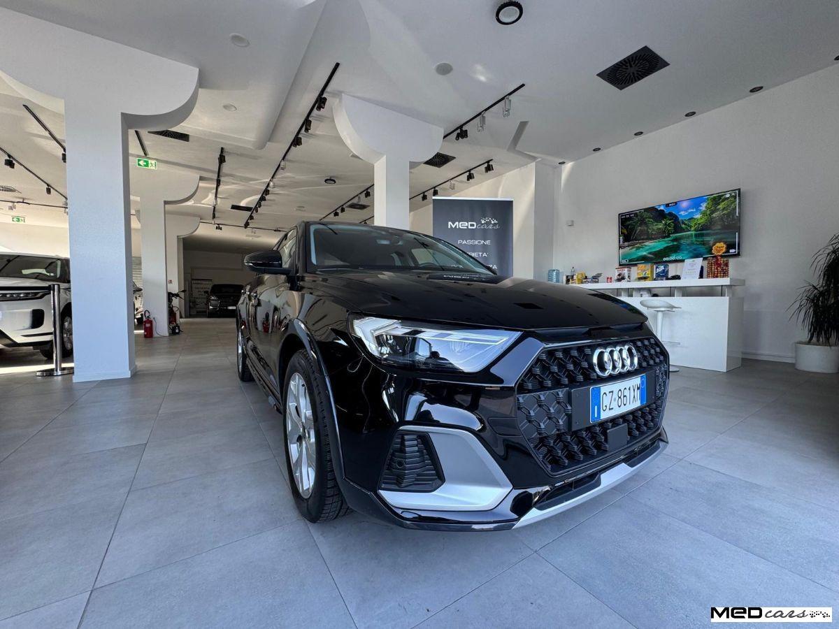 AUDI - A1 Sportback - A1 allstreet 30 TFSI S tronic Admired