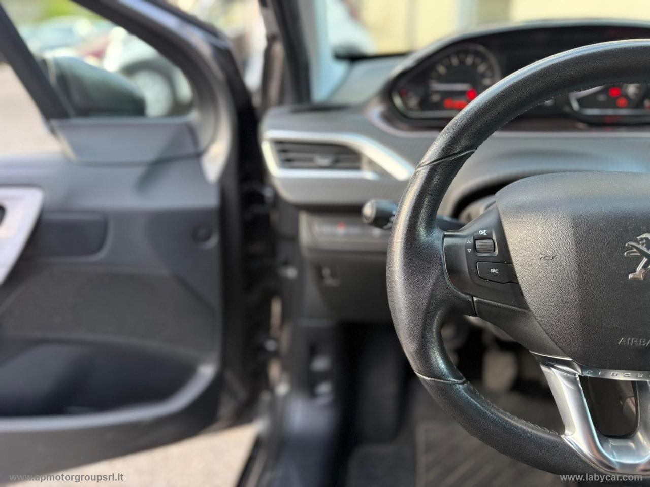 PEUGEOT 2008 PureTech 82 Allure
