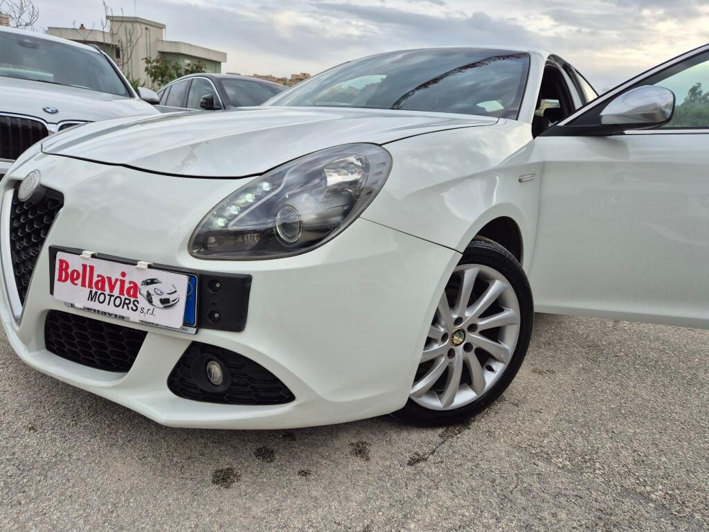Alfa Giulietta 1.6 JTDm-2 105 CV EXCLUSIVE