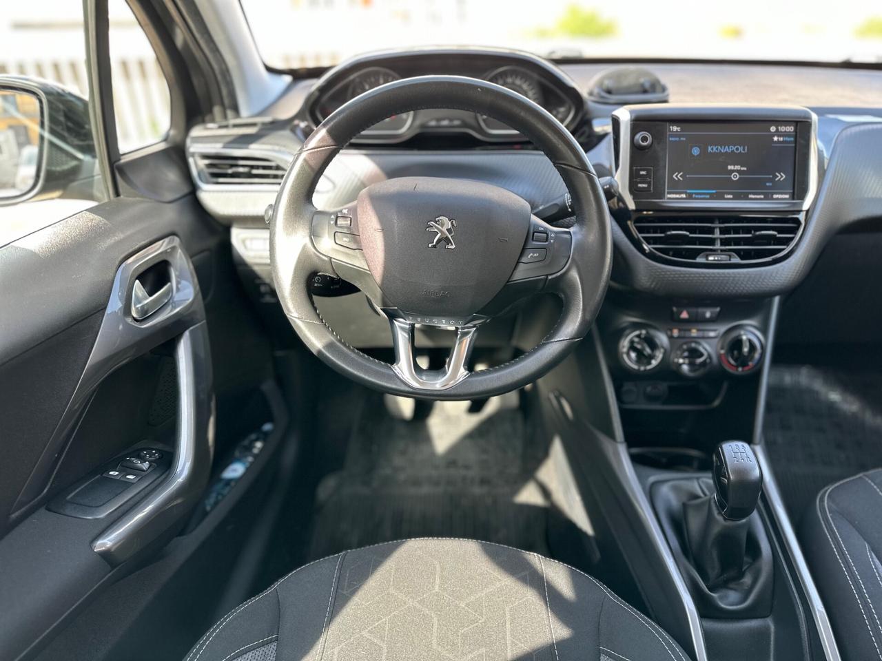 Peugeot 2008 BlueHDi 100 S&S Black Matt