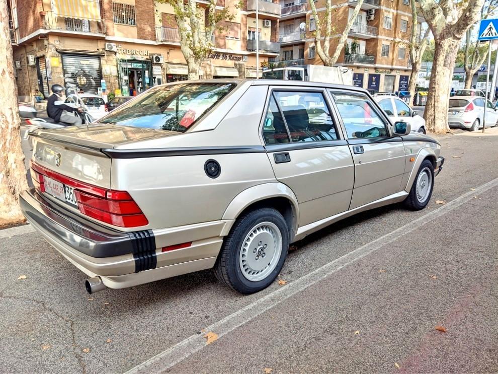 Alfa Romeo 75 1.8i TURBO AMERICA Q.V ASI CLIMA