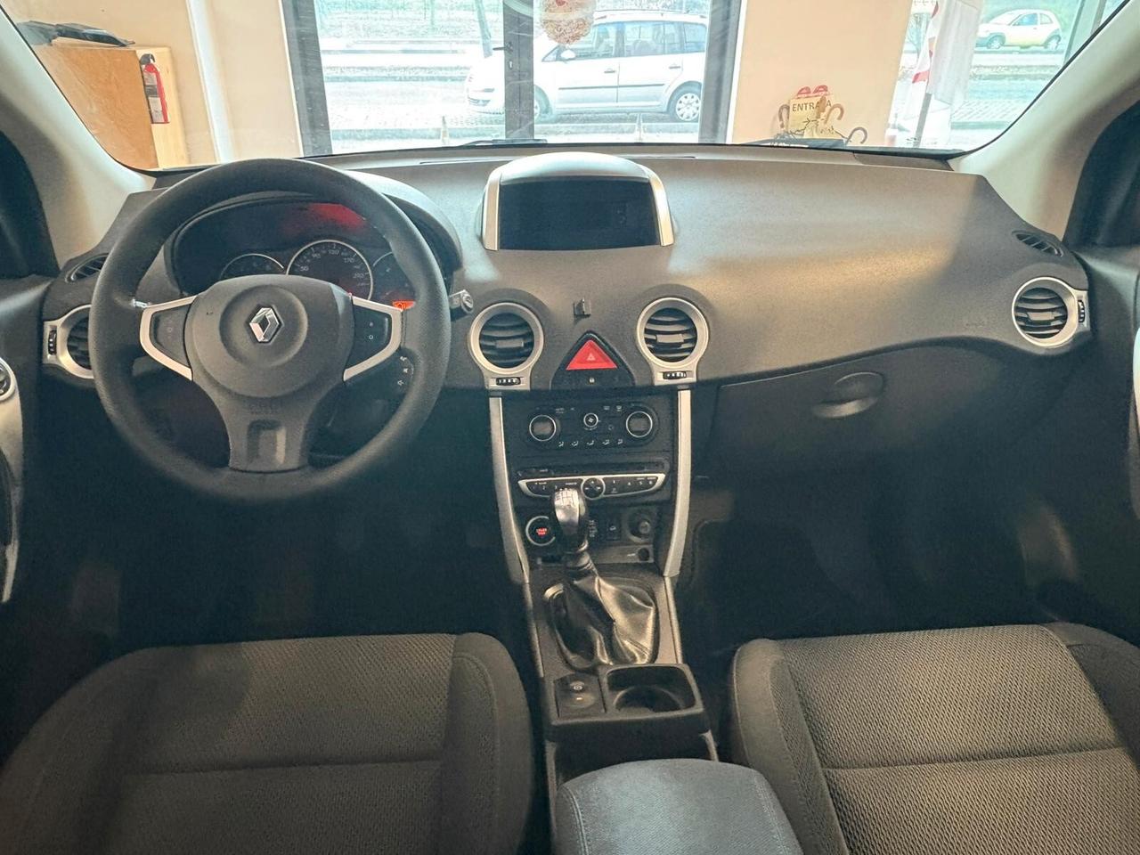 RENAULT KOLEOS 4X4 RUOTE MOTRICI Diesel 2.0 CV 150 con Km 218.184 tagliandati garanzia 12 mesi