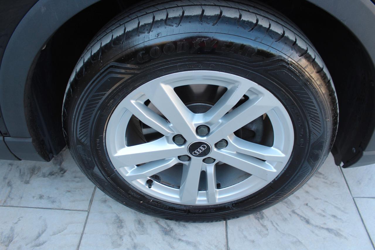 Audi Q3 35 TDI S tronic Business
