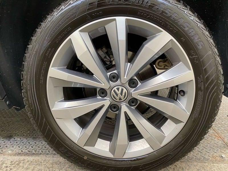 Volkswagen T-Roc 1.6 TDI SCR Style BlueMotion Technology TUA da € 189 al mese
