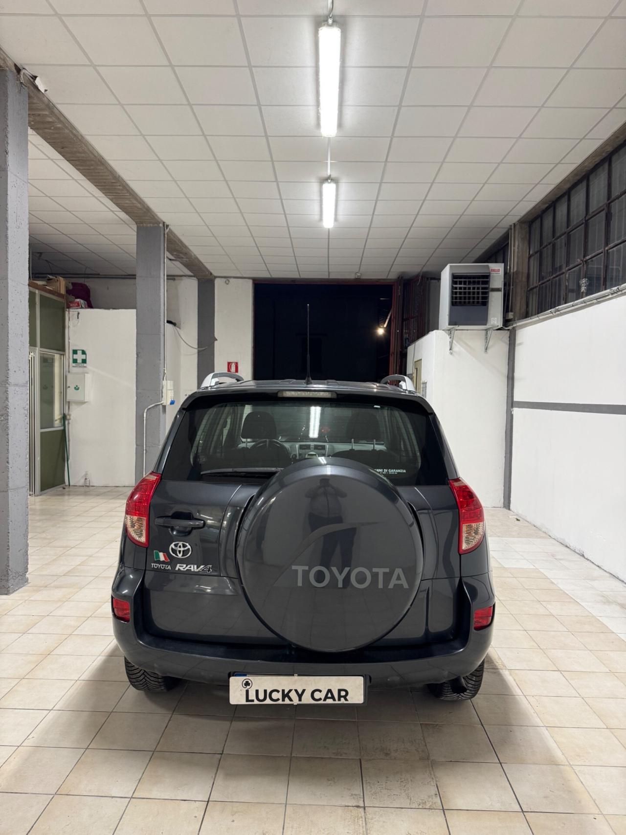 Toyota RAV 4 RAV4 2.2 D-4D 136 CV Sol