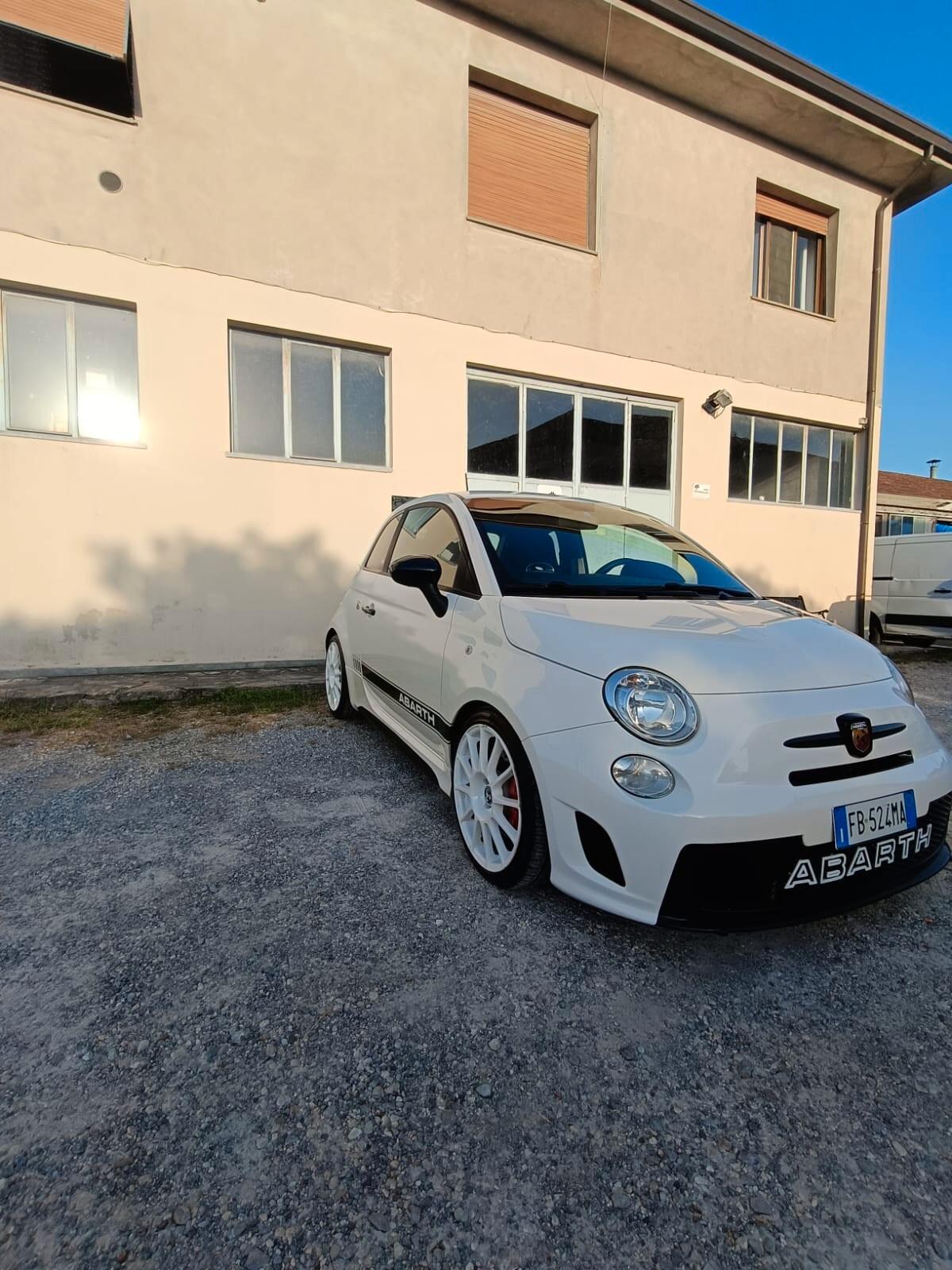Abarth 595 C 1.4 Turbo T-Jet 140 CV