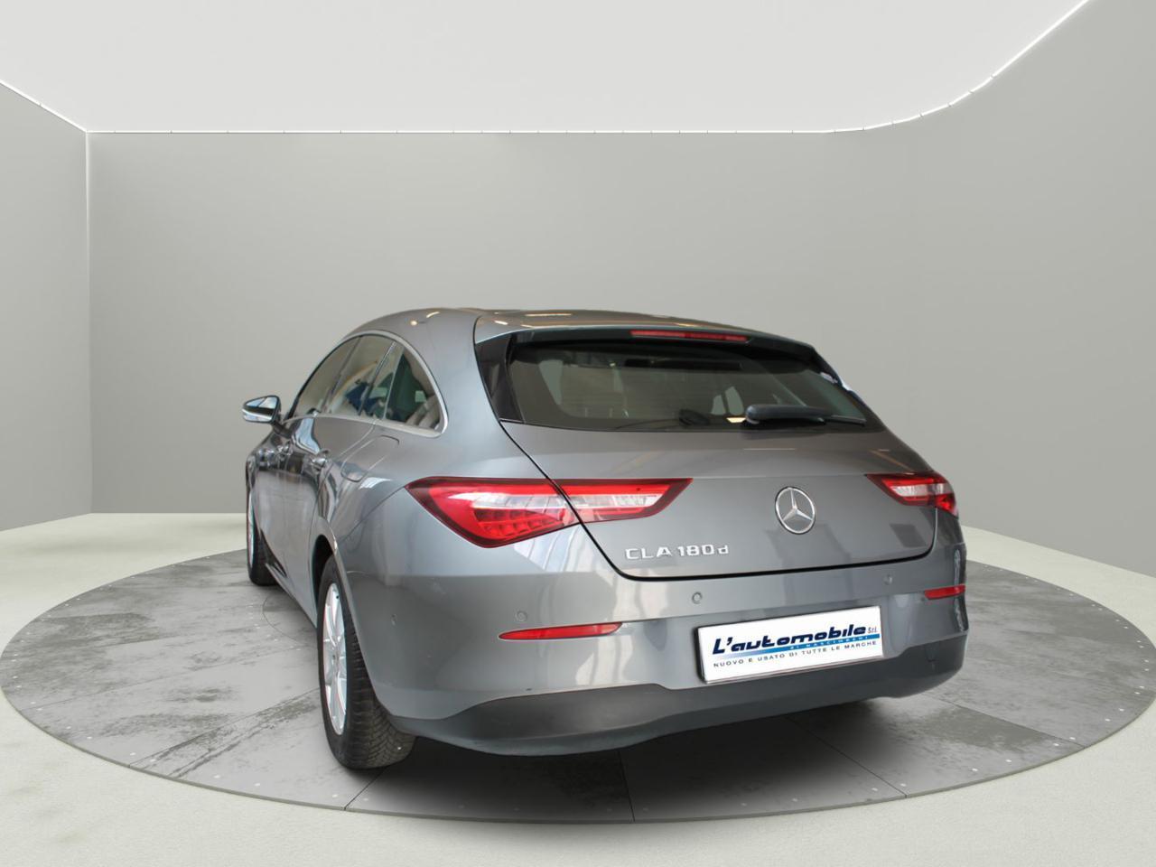 MERCEDES-BENZ CLA 180 d Automatic Shooting Brake Business Extra