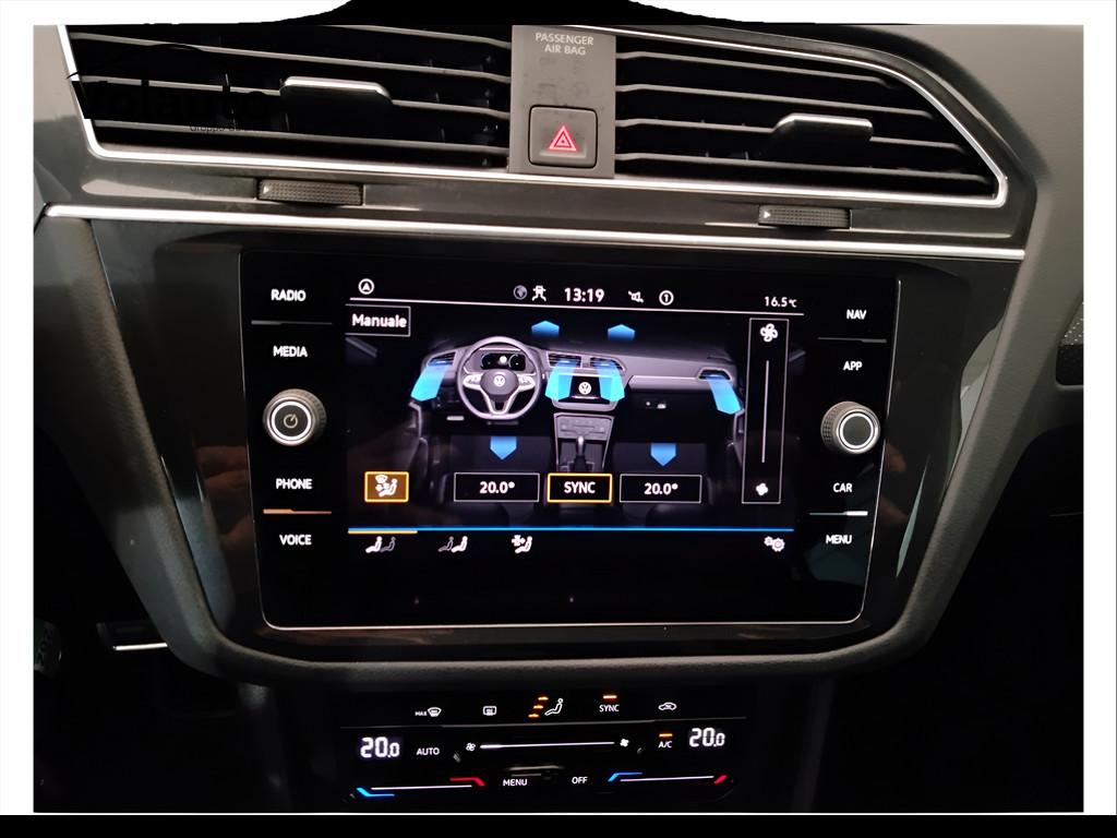 VOLKSWAGEN Tiguan II 2021 - Tiguan 1.5 tsi R-Line 150cv dsg