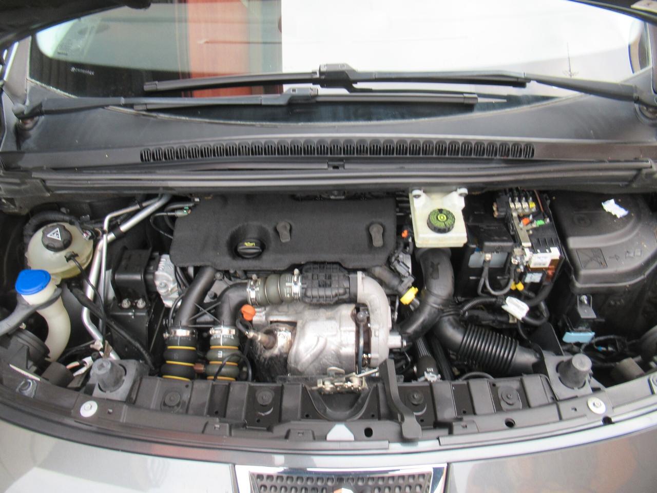 Peugeot 3008 1.6 HDi 112CV Business