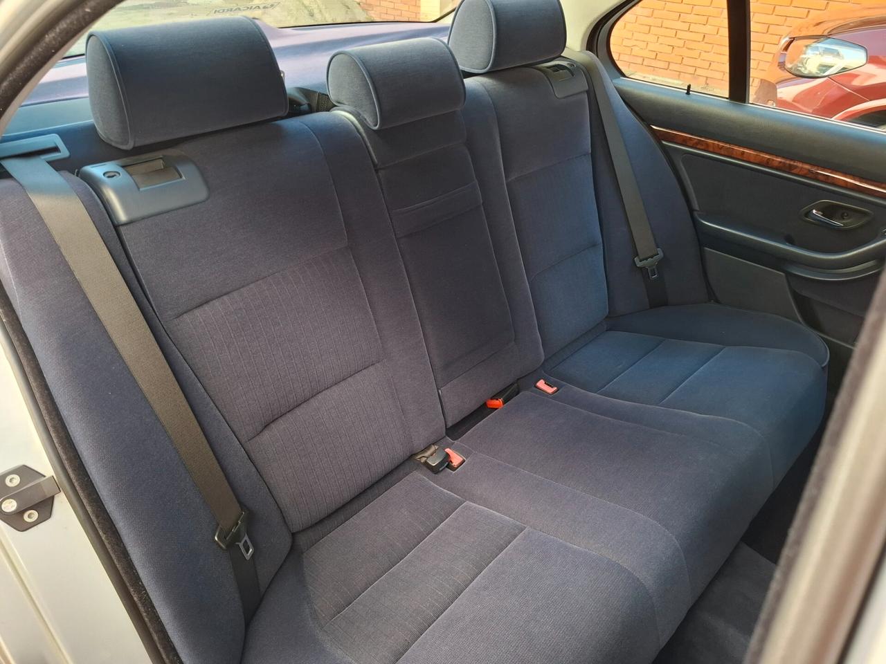 Bmw 520i 24V e39
