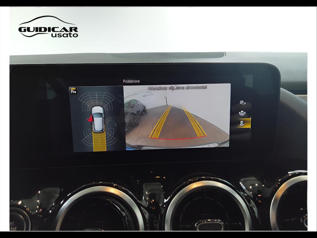 Mercedes-Benz GLA-H247 2020 - GLA 180 d Sport auto