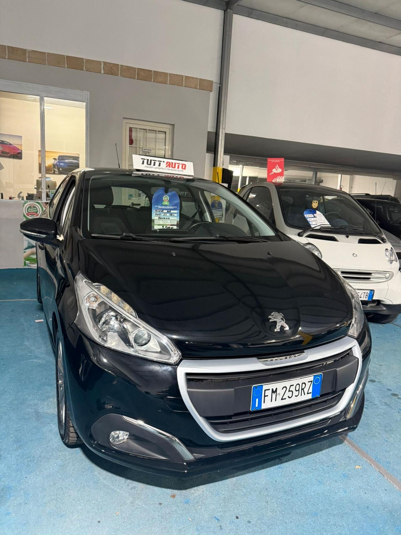 Peugeot 208 PureTech 82 5 porte Allure