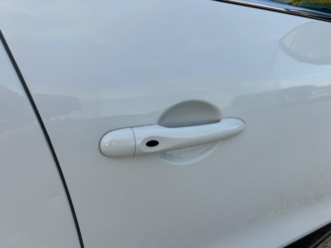 Renault Clio dCi 8V 90CV Start&Stop 5 porte Energy neopatentati
