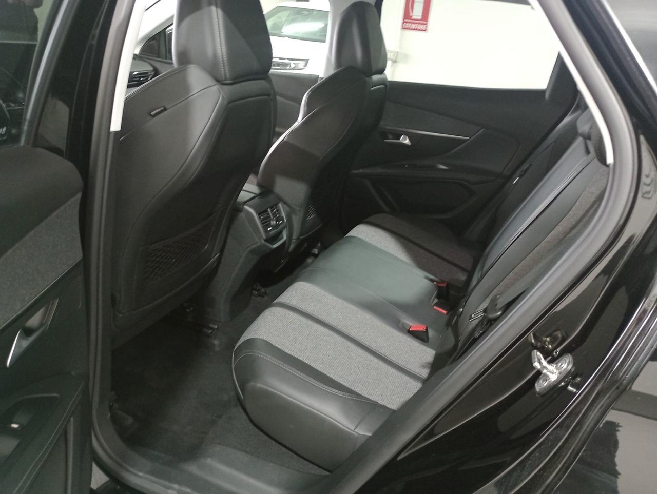 Peugeot 3008 BlueHDi 130 S&S EAT8 Allure 2020