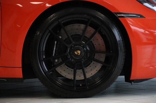 PORSCHE 911 992 Carrera 4 GTS Orange Lava