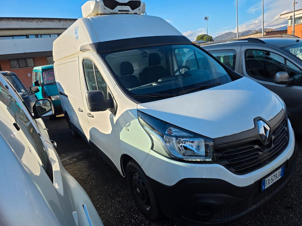 Renault traffic 1,6dci 125cv FRIGO TETTO ALTO MOTORE NUOVO km 0