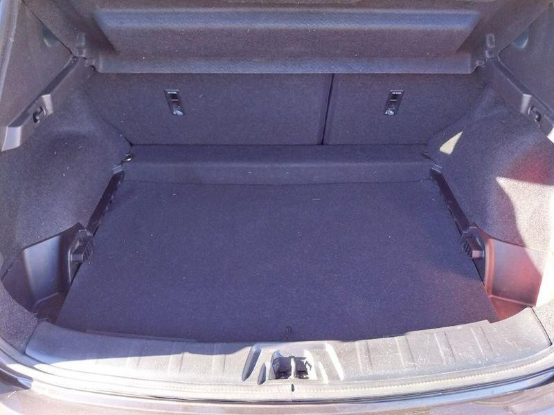 Nissan Qashqai 1.5 dCi 110cv 360 2WD 1.5 dCi 110cv 360 autocarro