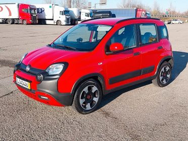 Fiat Panda 1.0 FireFly S&S Hybrid Cross Red