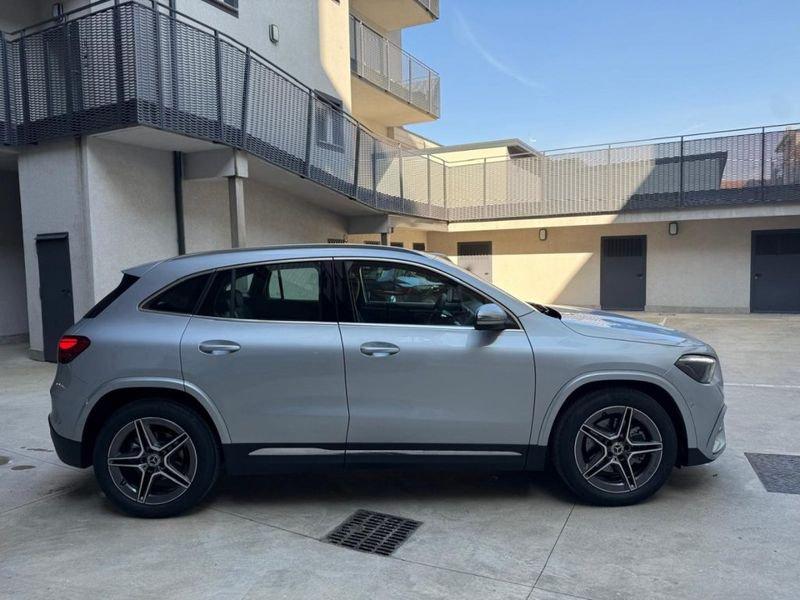 Mercedes-Benz GLA 180 Automatic AMG Line Premium