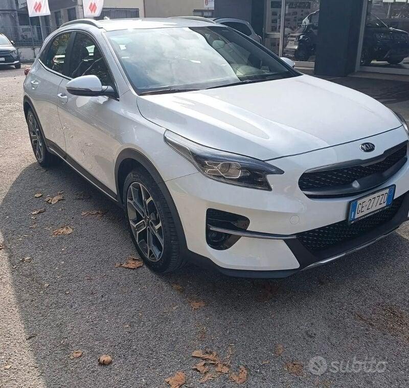 KIA Xceed XCeed 1.0 t-gdi High Tech Gpl 117cv