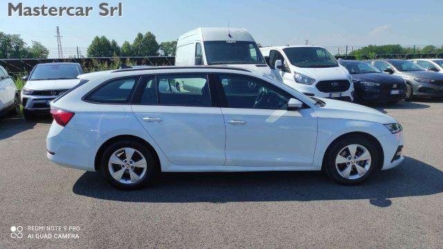 SKODA Octavia Octavia Wagon 1.0 e-tec Executive dsg -. GF253RS
