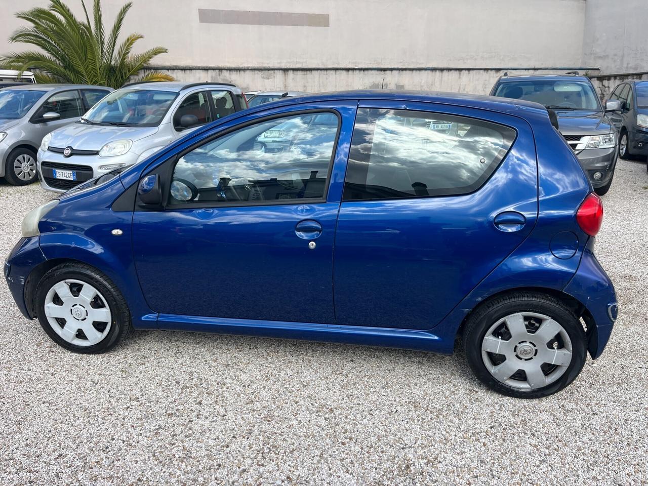 Toyota Aygo 1.0 12V VVT-i 5 porte Griffe