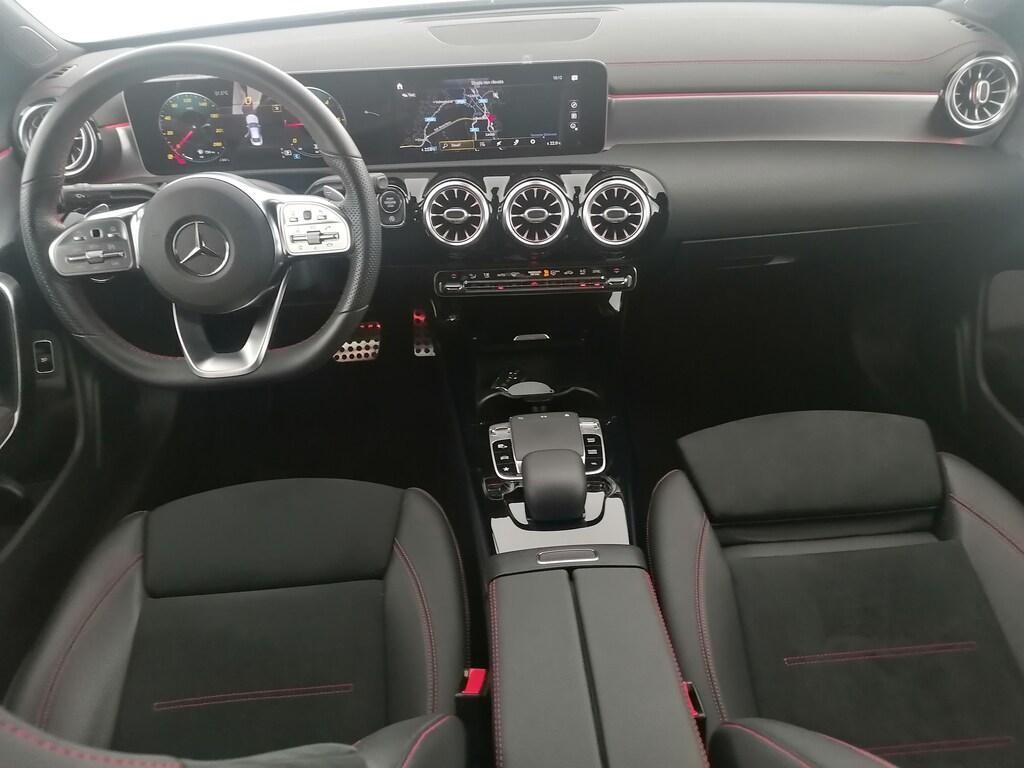 Mercedes CLA 180 180 D Premium 7G-DCT