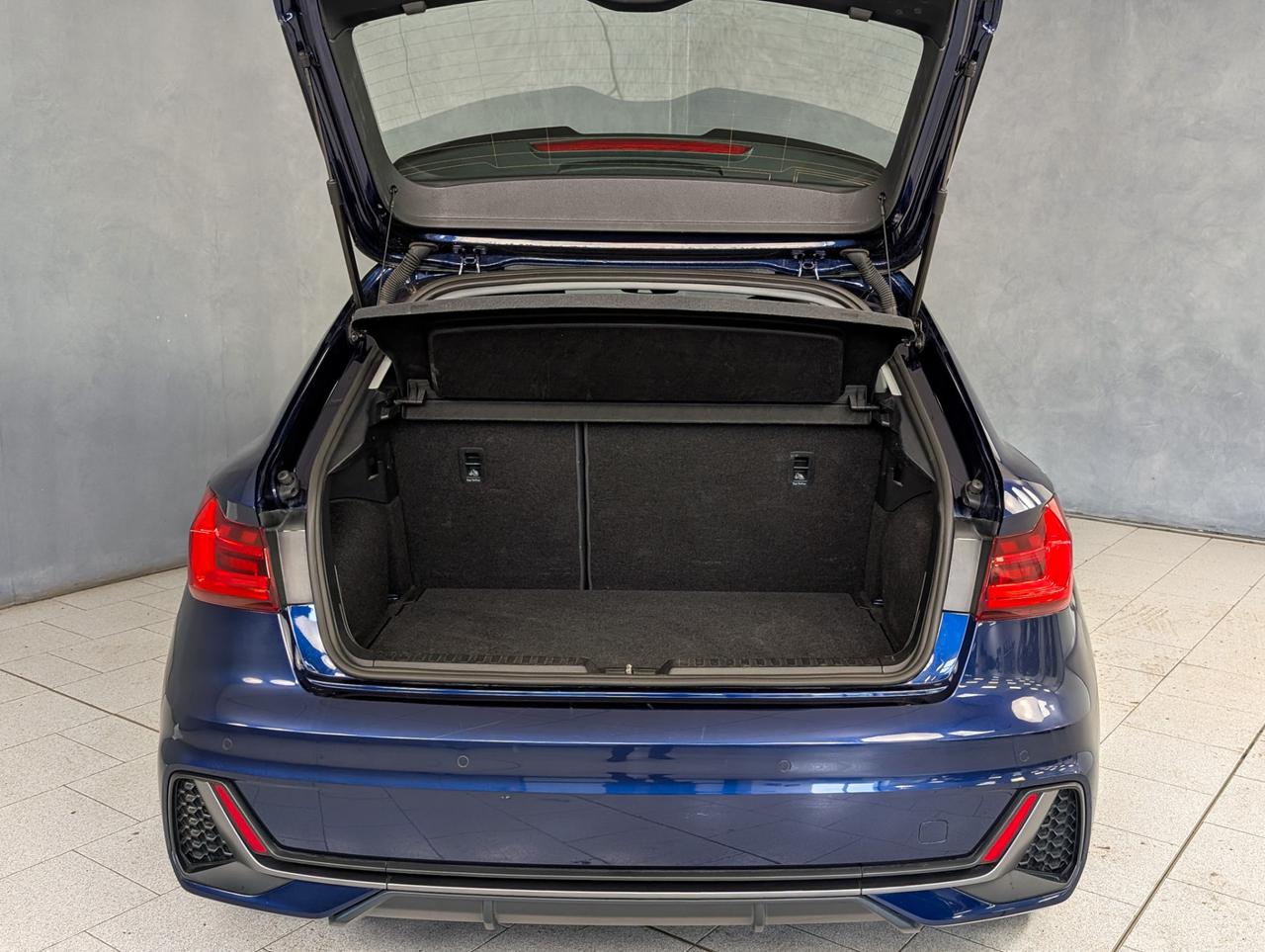 Audi A1 30 TFSI 116cv Adrenalin Black Edition S line