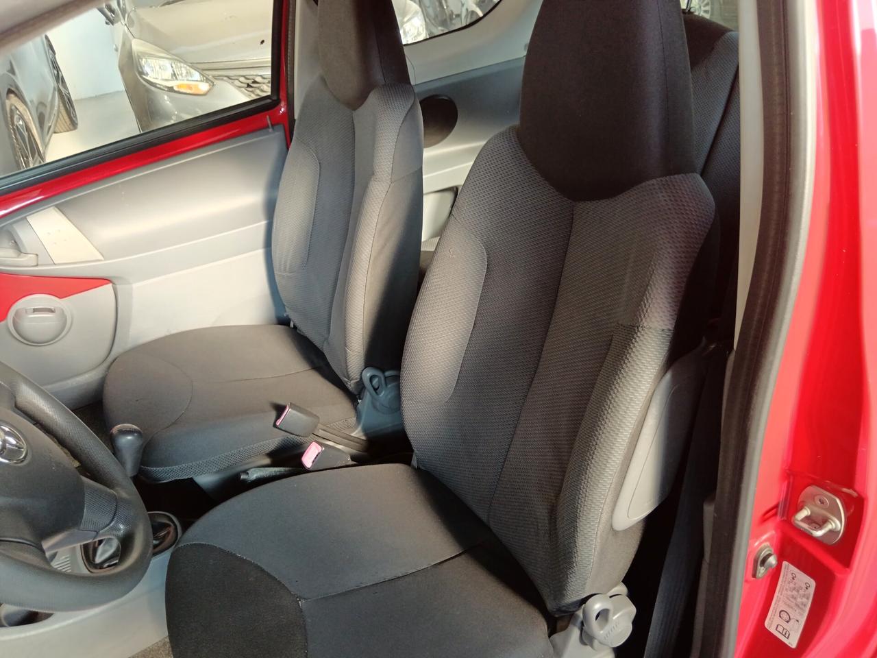 Toyota Aygo 1.0 12V VVT-i 3 porte Sol