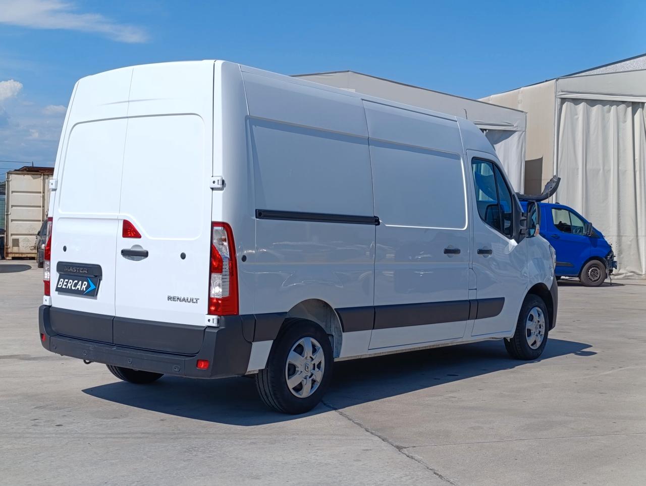 RENAULT Master T33 2.3 dci 135cv L2H2 Ice