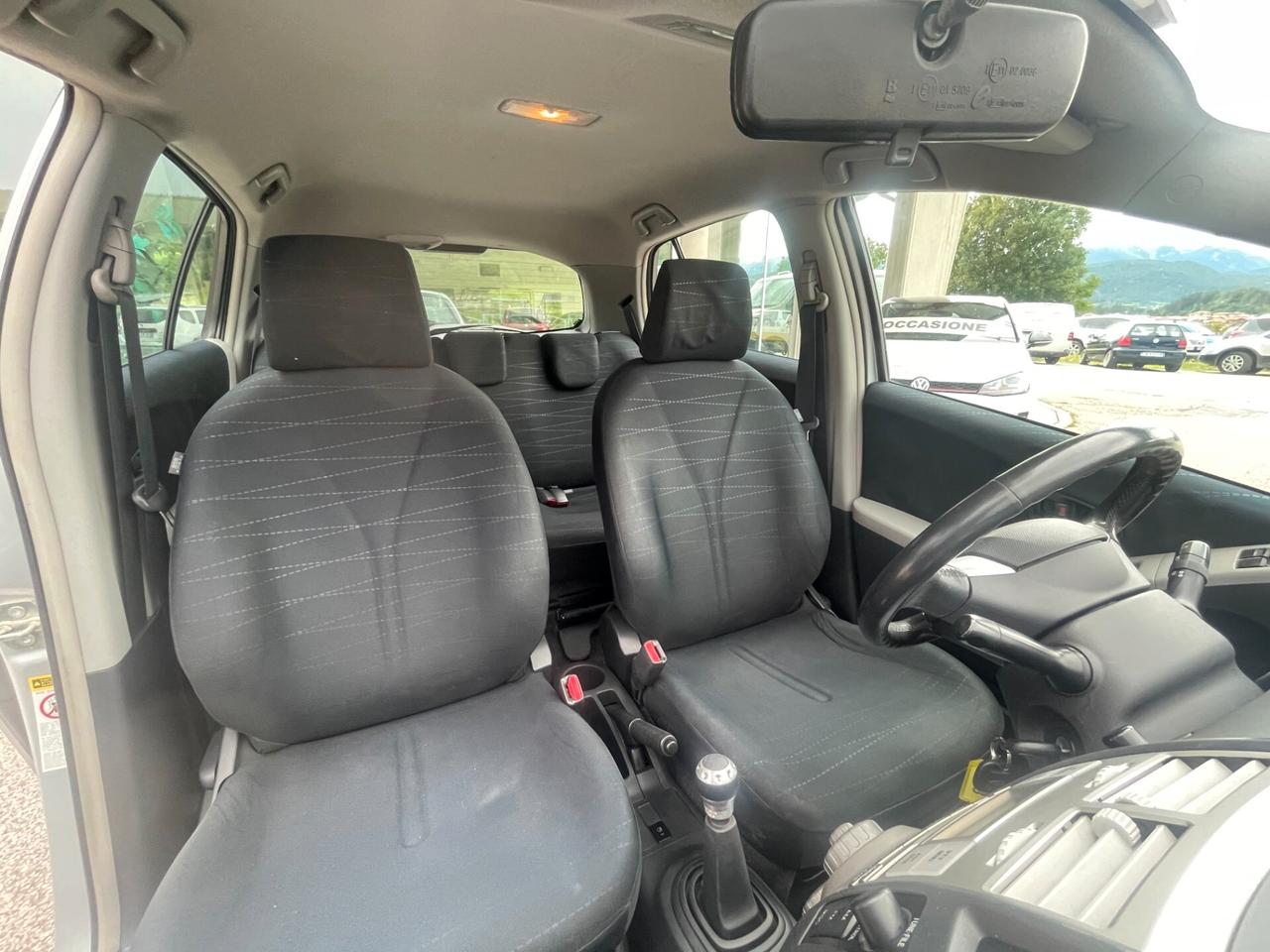 Toyota Yaris 1.3 5 porte SOL