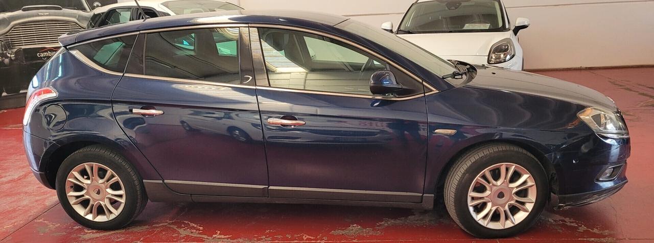 Lancia Delta 1.9 MJT Twinturbo DPF Oro